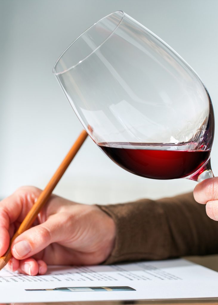 How to Evaluate the Quality of a Wine - From The Vine